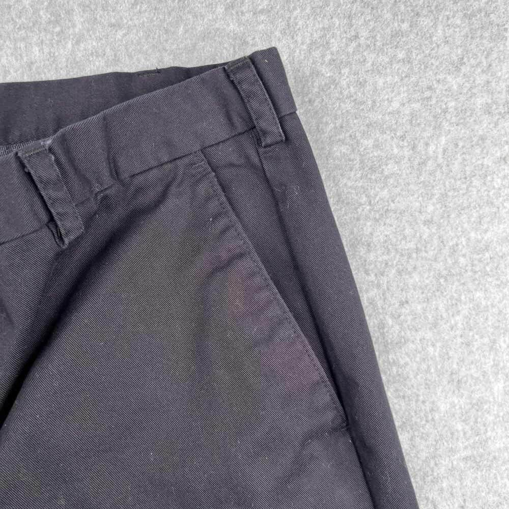 IZOD American Chino Pants Mens Size 36x30 Black casual Straight Classic - Picture 6 of 12